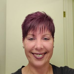 Meet your Posher, Laurie